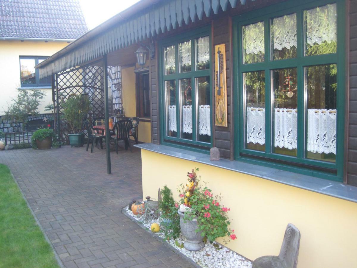 Pension Zum Weissen Hirsch Reitwein Esterno foto