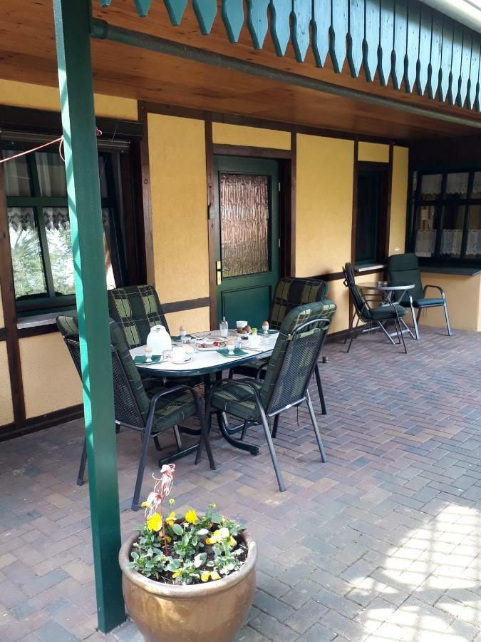 Pension Zum Weissen Hirsch Reitwein Esterno foto